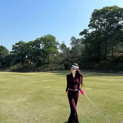 侯怡达
